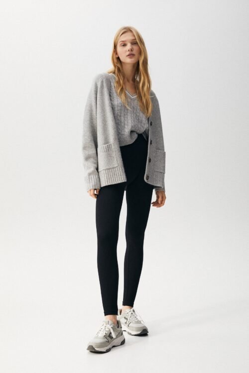 Relaxed Fit Sweatshirt – ₹639